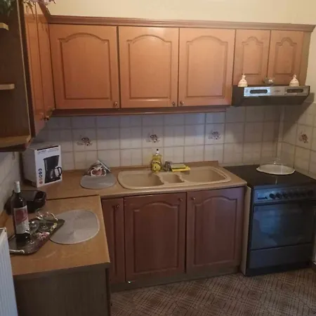 Lampiri Apartman *