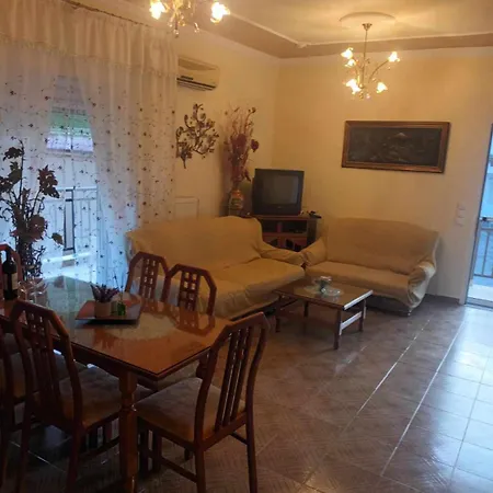 Apartman Lampiri