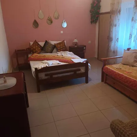 Apartman Lampiri Limenária